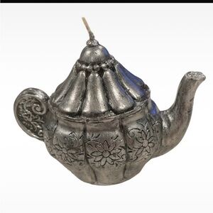 NWT Teapot  Melt candle Gray Excellent Condition